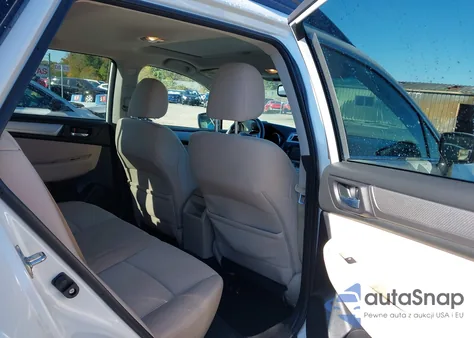 2017 Subaru Outback 2.5I Premium из США, поврежденный, VIN 4S4BSADC9H3277992